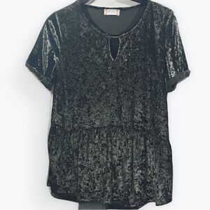 Altar'd State Chic Green Velvet Keyhole Women's Blouse Size Small Fuzzy